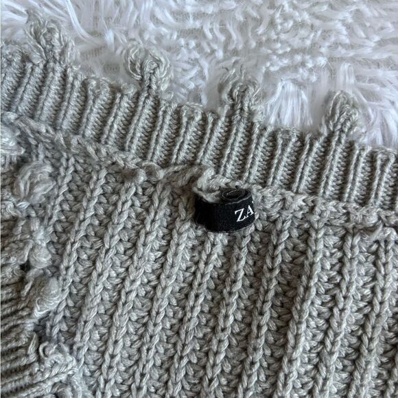 Zaful Sweater Raw Hem Fringe Long Sleeve Vneck Womens Medium - Picture 7 of 8